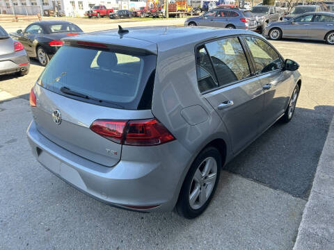 2017 Volkswagen Golf TSI S