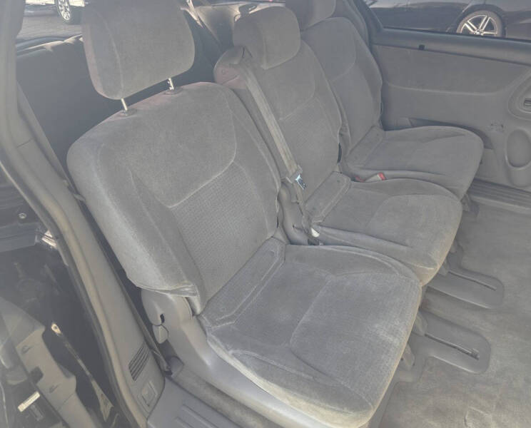 2008 Toyota Sienna CE 8-Passenger