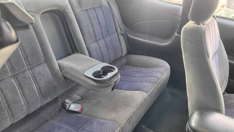 2000 Chevrolet Monte Carlo LS