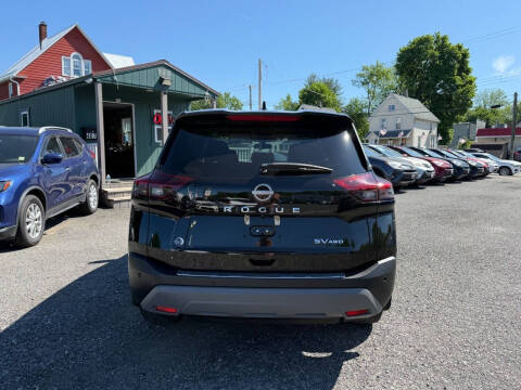 2022 Nissan Rogue SV