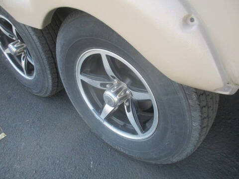 2016 Forest River Flagstaff Vlite 30WTBSK