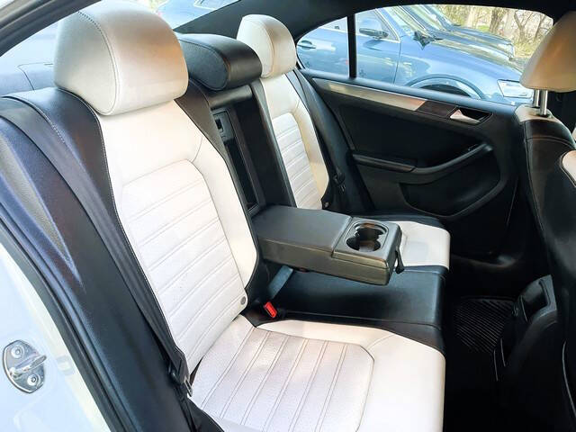 2016 Volkswagen Jetta 1.8T Sport