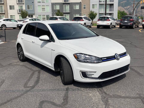 2019 Volkswagen e-Golf SE