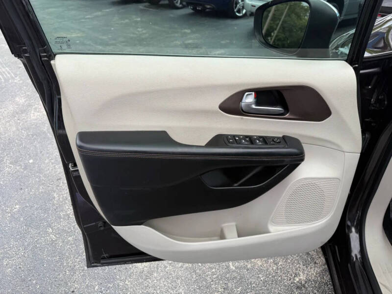 2018 Chrysler Pacifica L