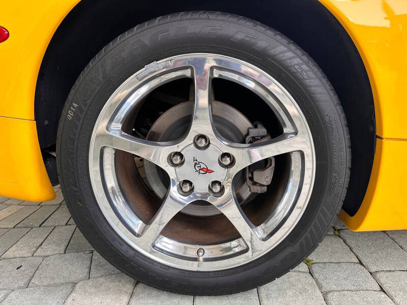 2004 Chevrolet Corvette