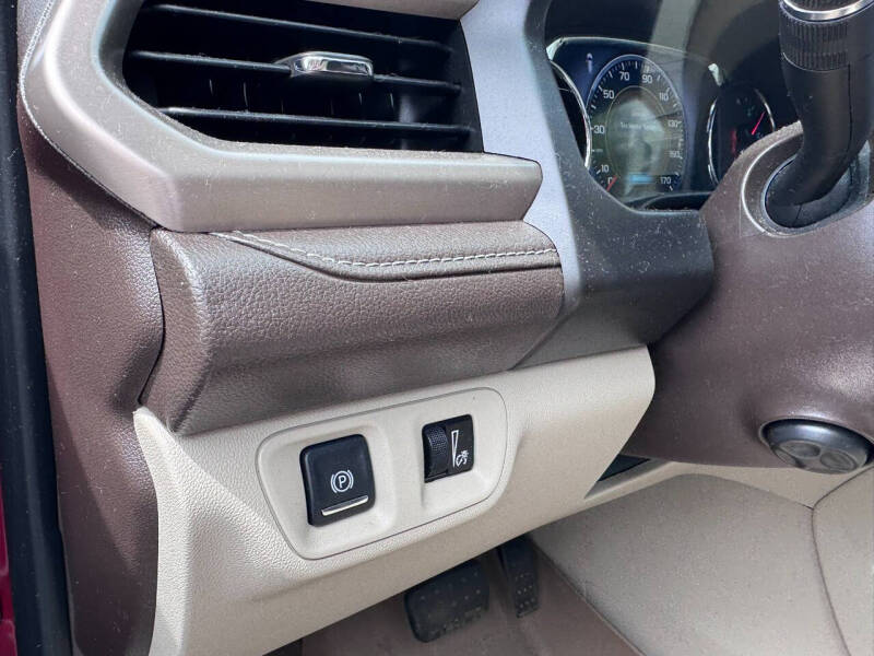 2017 GMC Acadia Denali