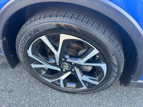 2018 Toyota C-HR XLE Premium