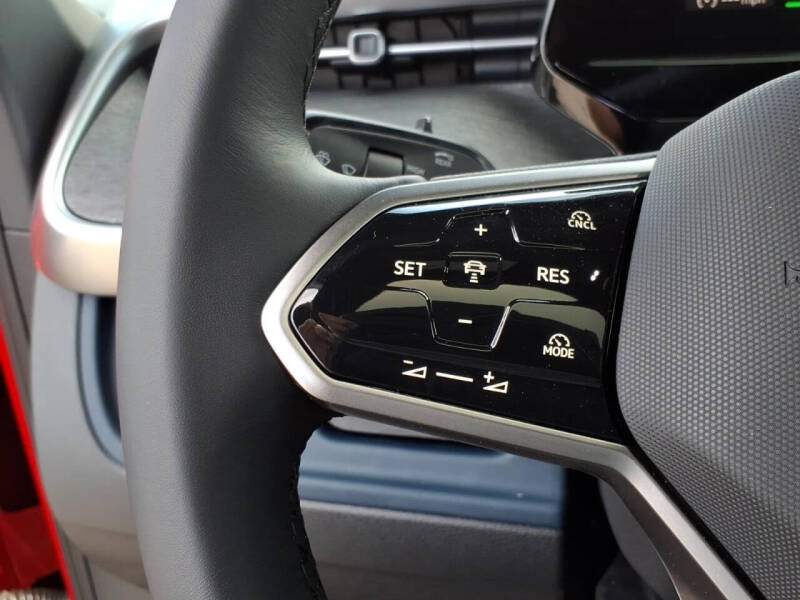 2025 Volkswagen ID. Buzz Pro S Plus 4Motion
