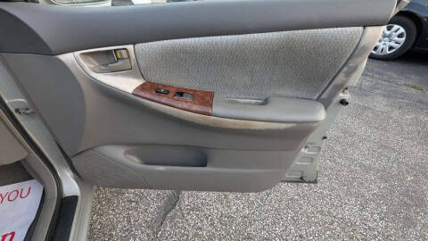 2004 Toyota Corolla LE