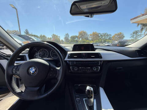 2018 BMW 3 Series 320i