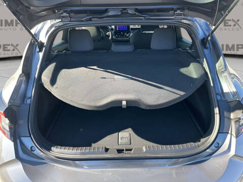 2025 Toyota Corolla Hatchback SE