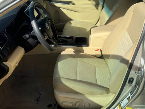 2017 Toyota Camry LE