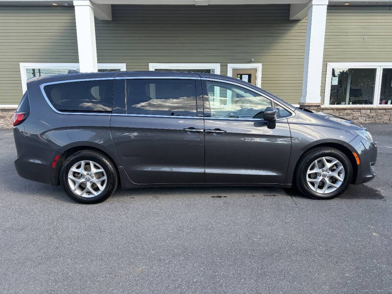 2018 Chrysler Pacifica Touring Plus