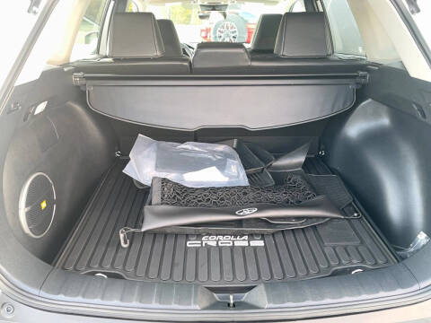 2024 Toyota Corolla Cross XLE