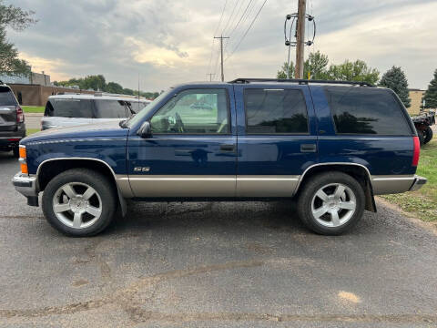 1999 Chevrolet Tahoe for sale at BISMAN AUTOWORX INC in Bismarck ND