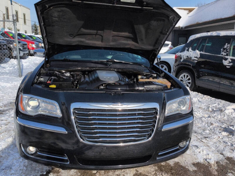 2013 Chrysler 300 C