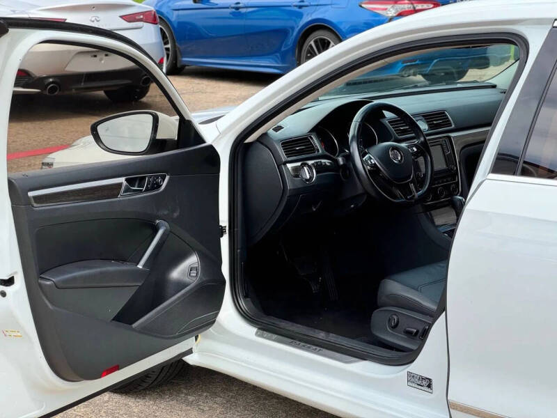 2017 Volkswagen Passat 1.8T SE