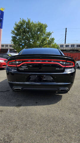 2015 Dodge Charger SXT