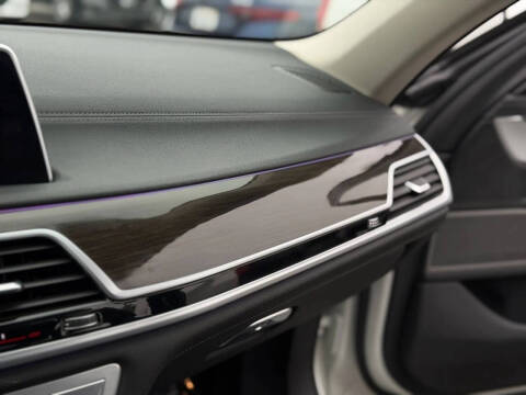 2018 BMW 7 Series 740i