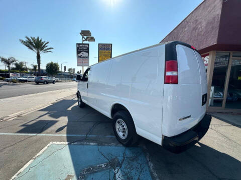 2019 Chevrolet Express 2500