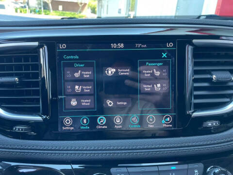 2018 Chrysler Pacifica Hybrid Limited
