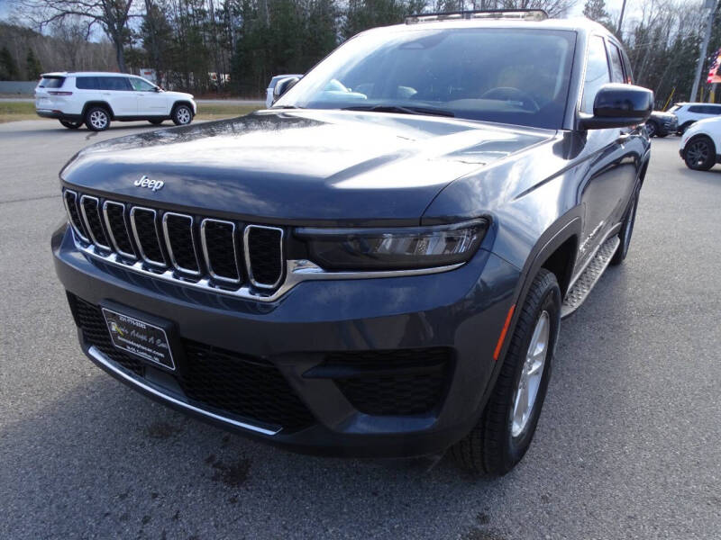 2023 Jeep Grand Cherokee Laredo