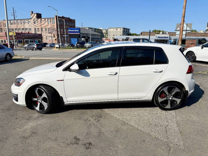 2016 Volkswagen Golf GTI SE