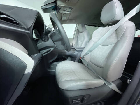 2023 Toyota Sienna LE 8-Passenger