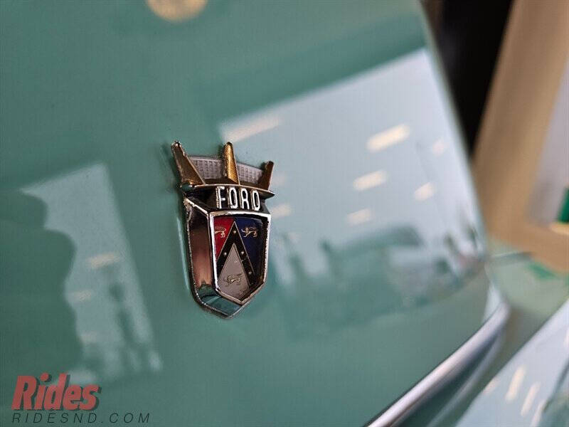 1955 Ford Thunderbird