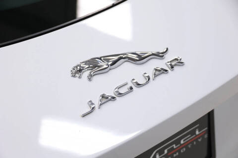 2016 Jaguar F-TYPE R