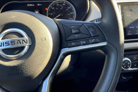 2022 Nissan Versa SV