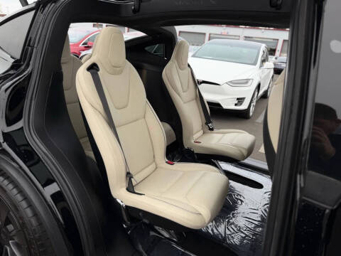 2023 Tesla Model X Plaid