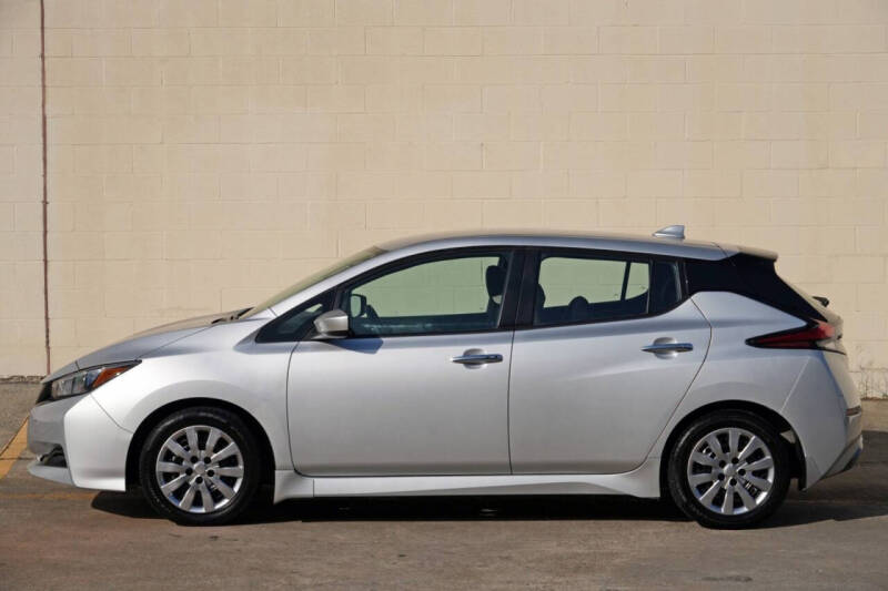 2023 Nissan LEAF S