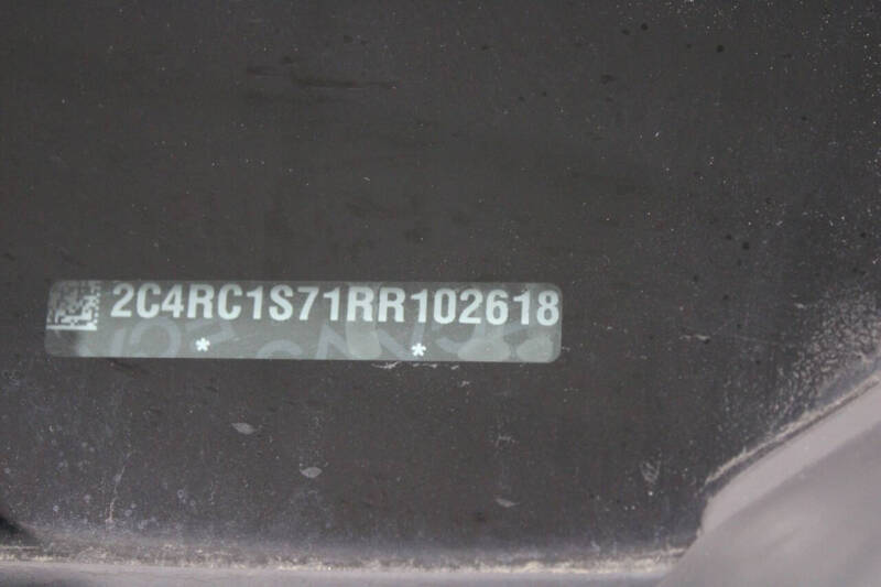 2024 Chrysler Pacifica Plug-In Hybrid Select