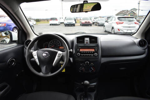 2016 Nissan Versa 1.6 S Plus