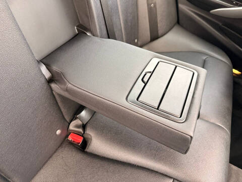 2013 BMW 3 Series 320i