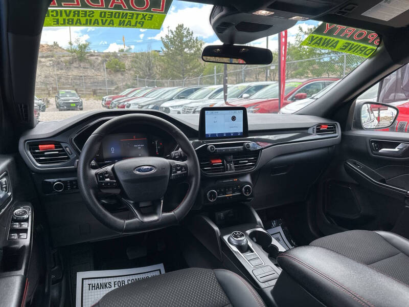 2025 Ford Escape ST-Line