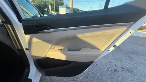 2019 Hyundai Elantra
