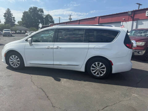 2018 Chrysler Pacifica Touring L
