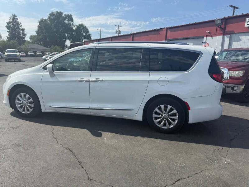 2018 Chrysler Pacifica Touring L