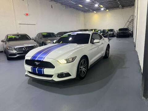 2016 Ford Mustang for sale at Lamberti Auto Collection in Plantation FL