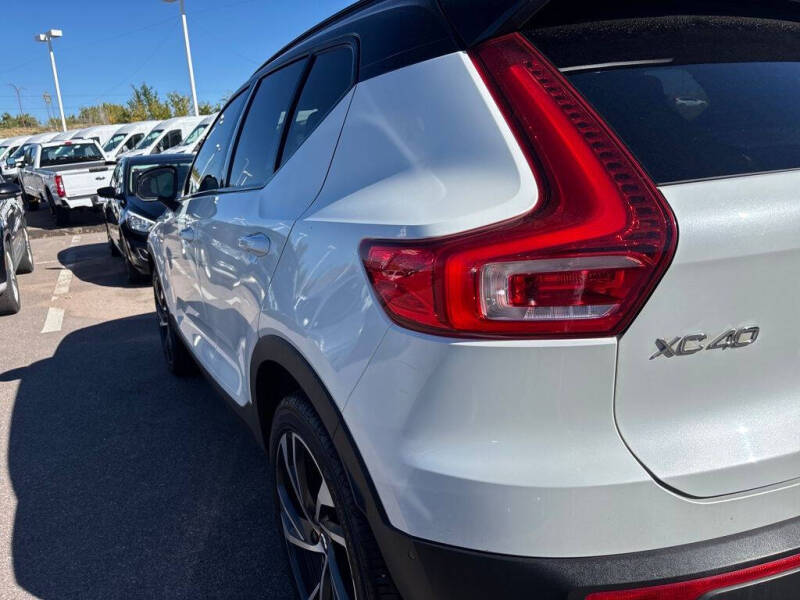 2019 Volvo XC40 T5 R-Design
