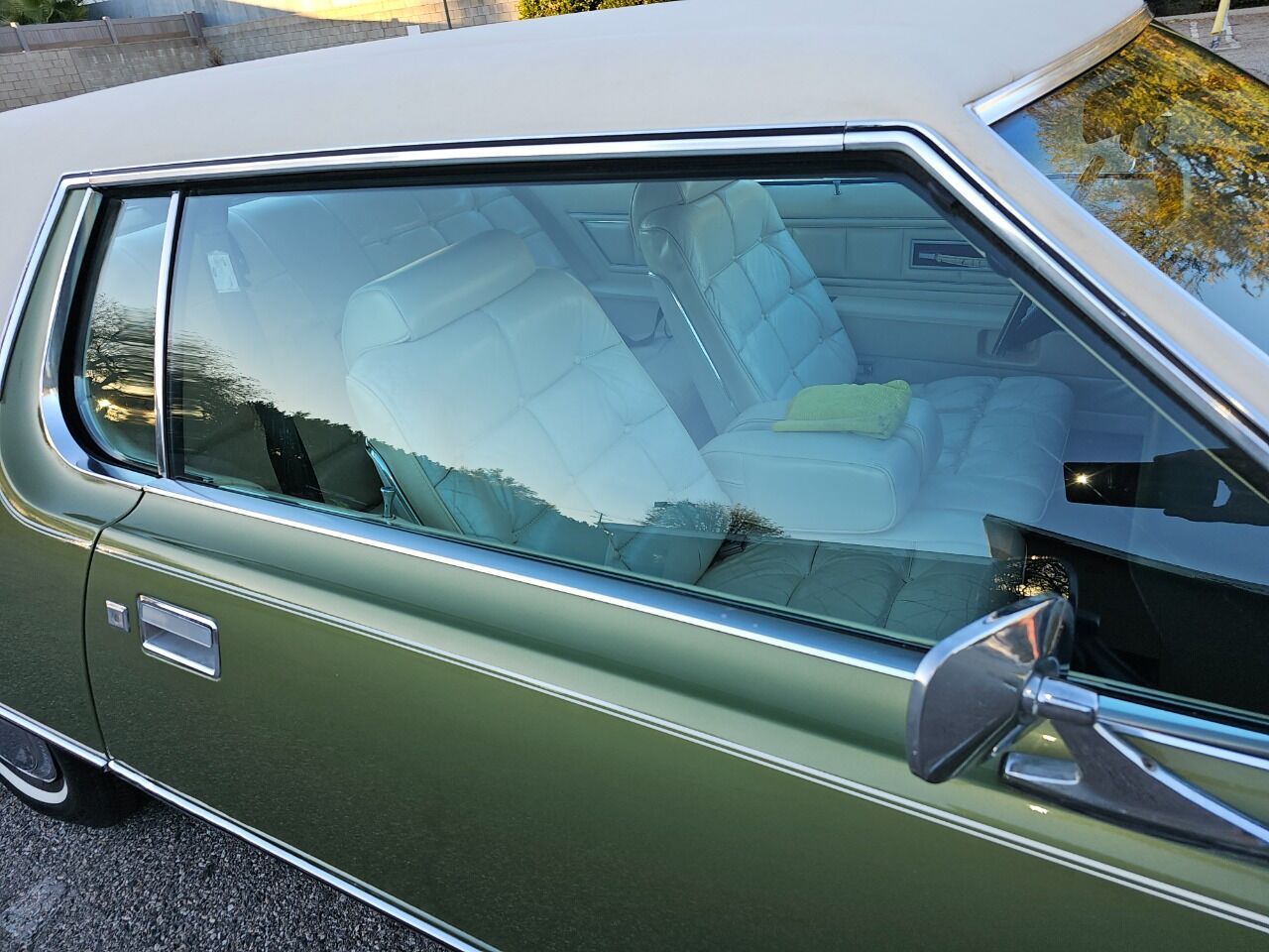 1972 Lincoln Mark IV 21
