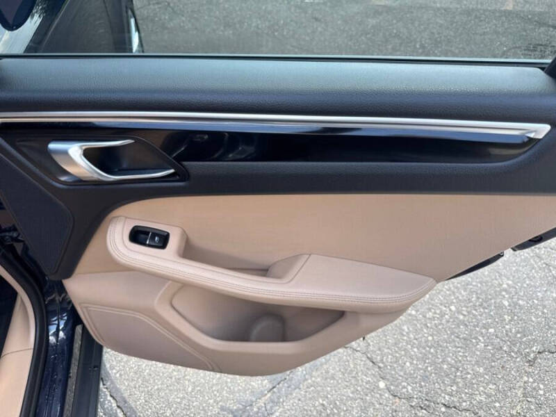 2023 Porsche Macan