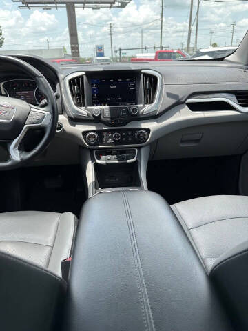 2023 GMC Terrain SLT