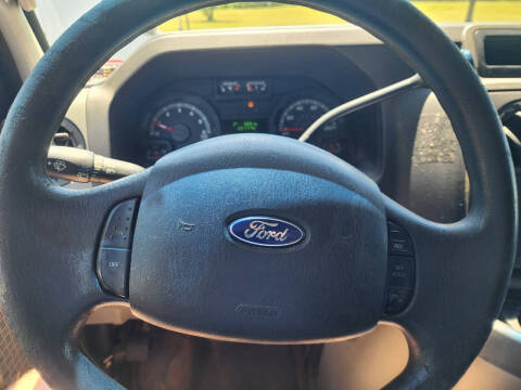 2011 Ford E-Series E-350 SD