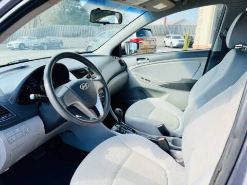 2016 Hyundai Accent SE