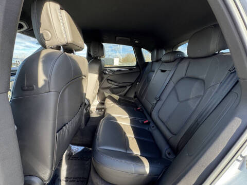 2015 Porsche Macan S