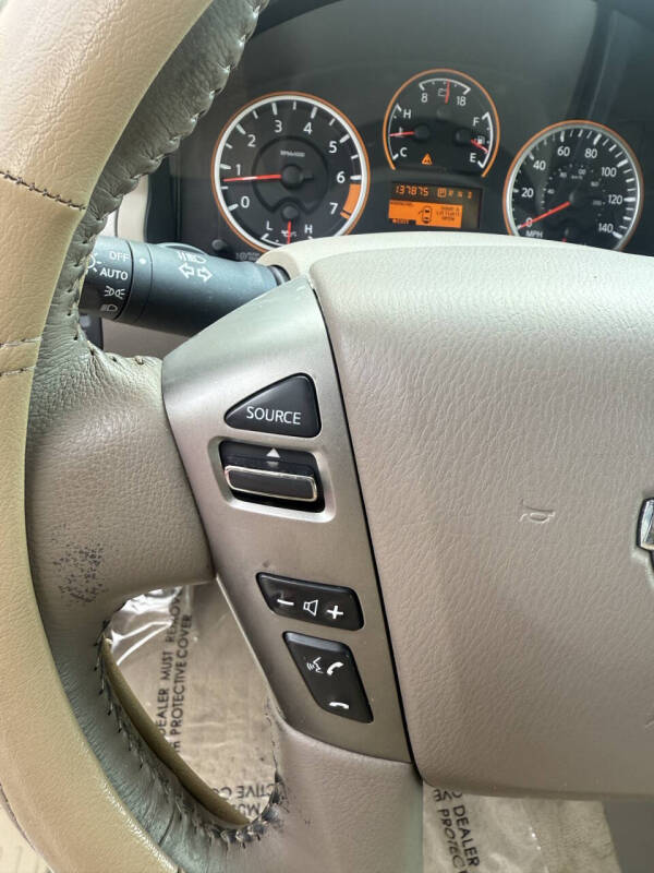 2014 Nissan Armada SV