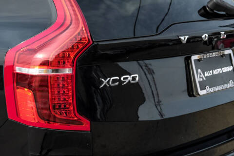 2020 Volvo XC90 T5 Momentum
